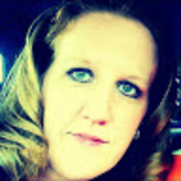 Meet your Posher, Toni - Picture 1 of 1